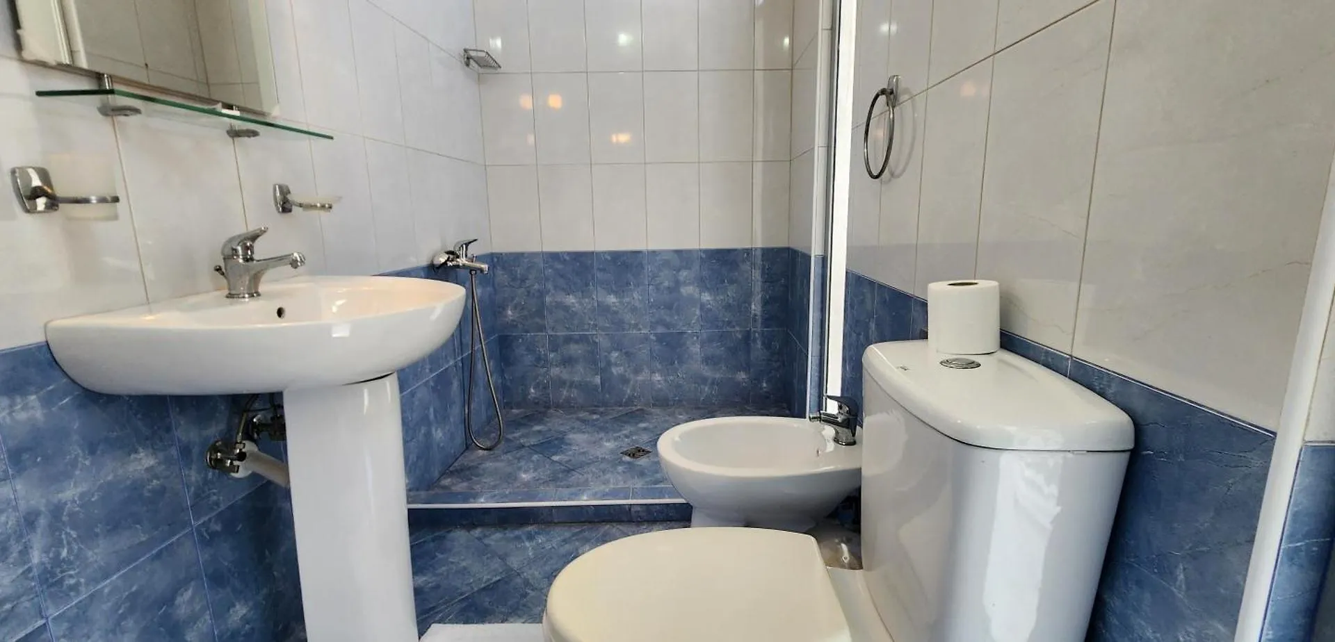 Hotel Vlora 3*, Vlore Albania